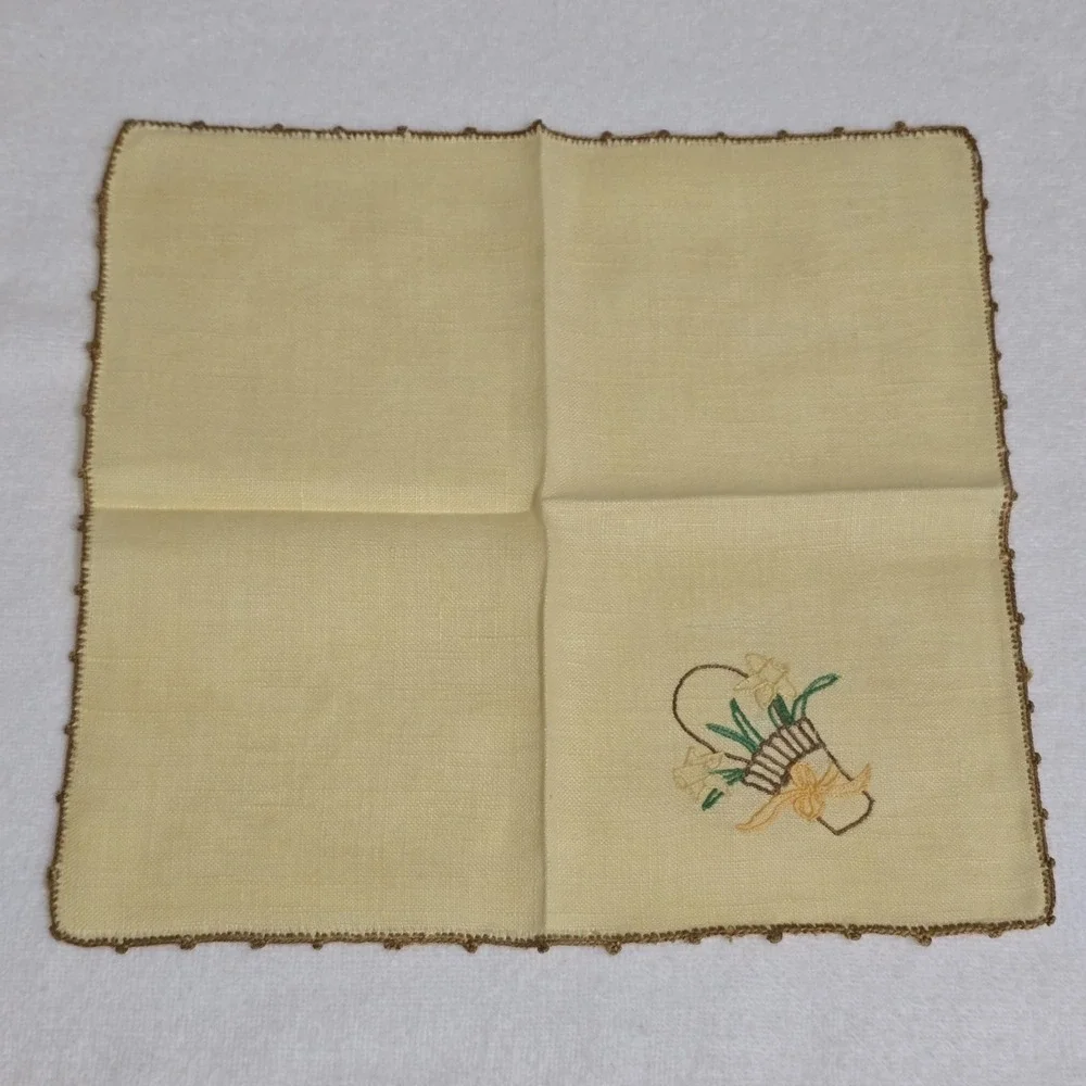 VTG Hand‎ Embroidered Linen Napkins Set of 4 Yellow Floral Basket Crochet Trim